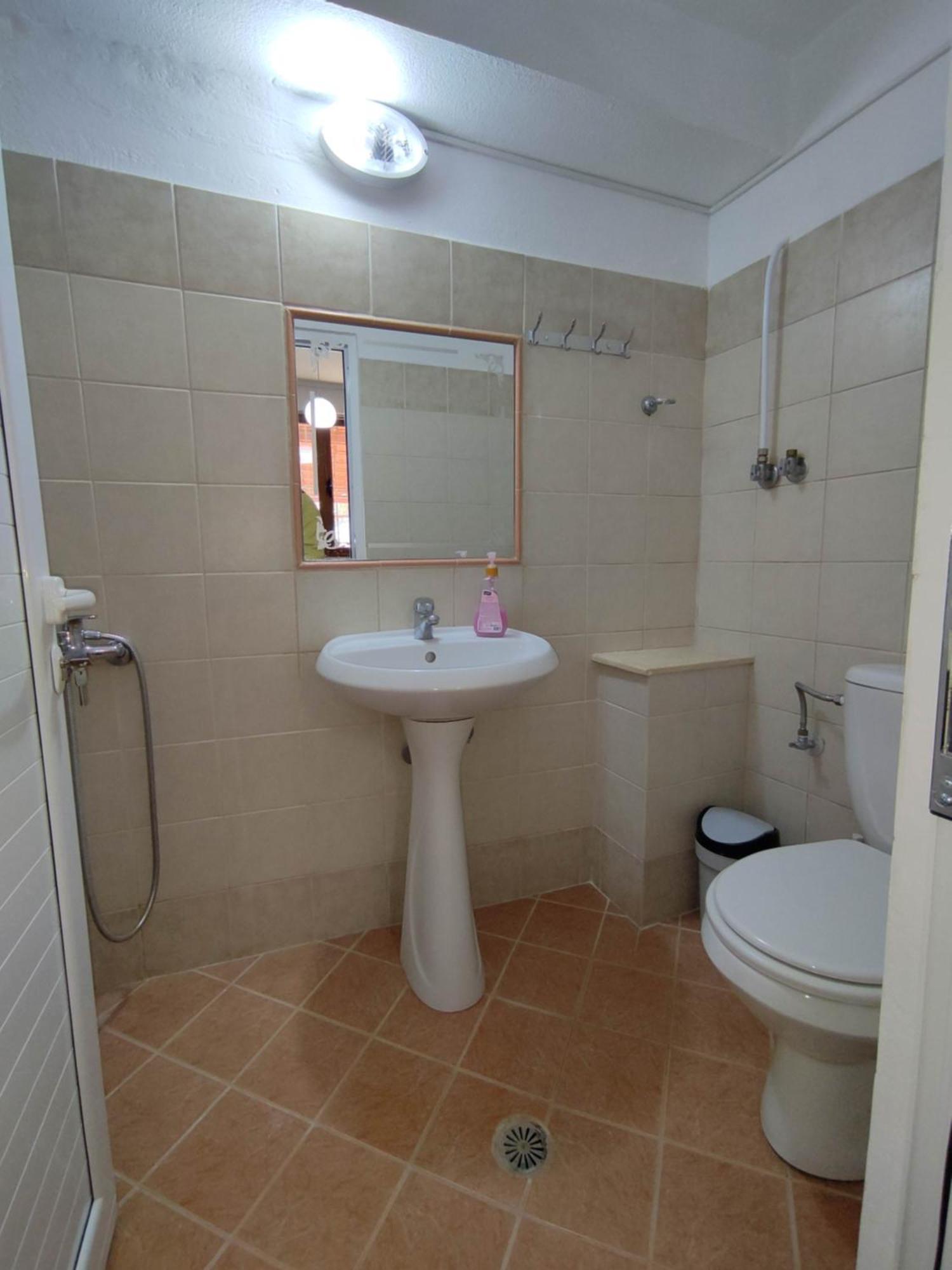 Aris Apartment Sarandë Exteriör bild